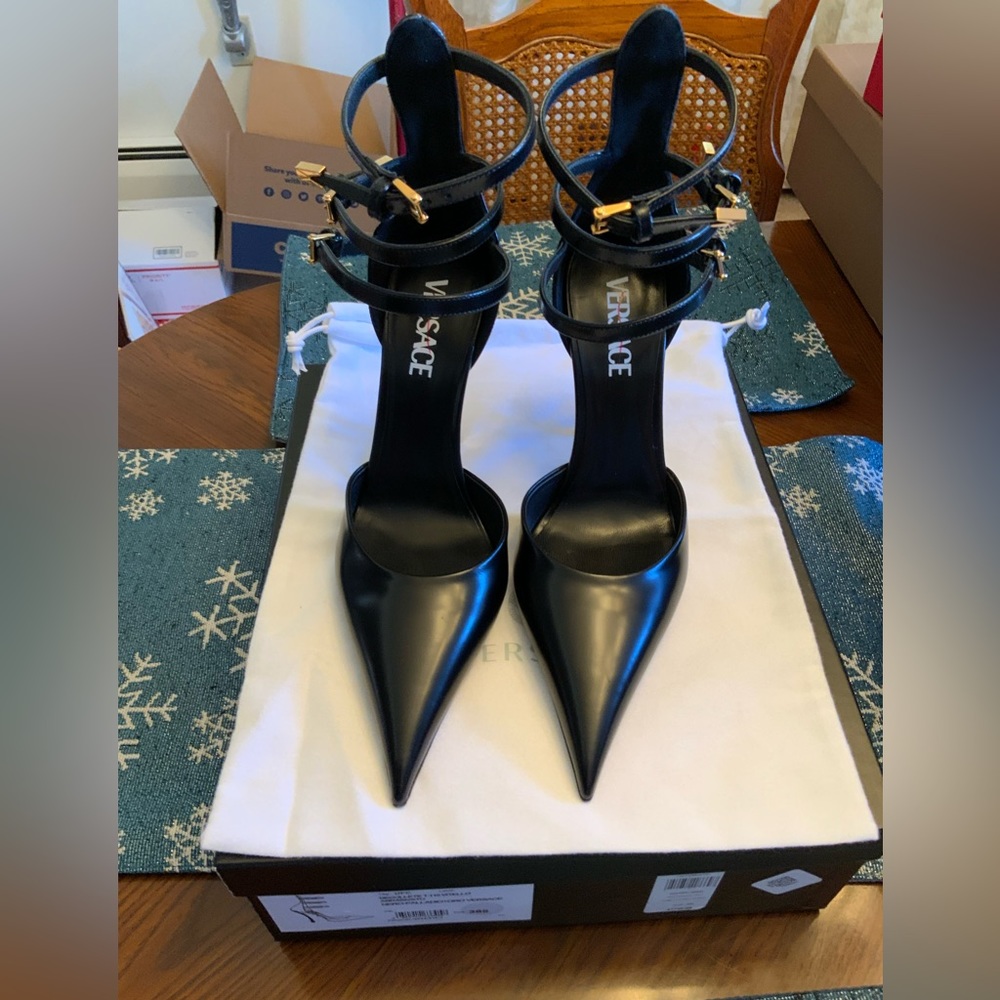 Versace Leather Sculptural-Heel Ankle-Strap Pumps. 38.5 EU or 8.5 US.